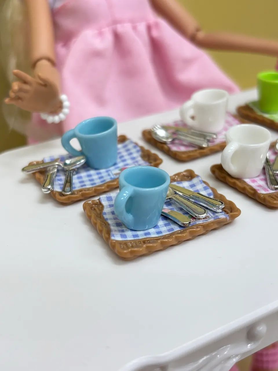 Louças barbie lote  - Foto 2