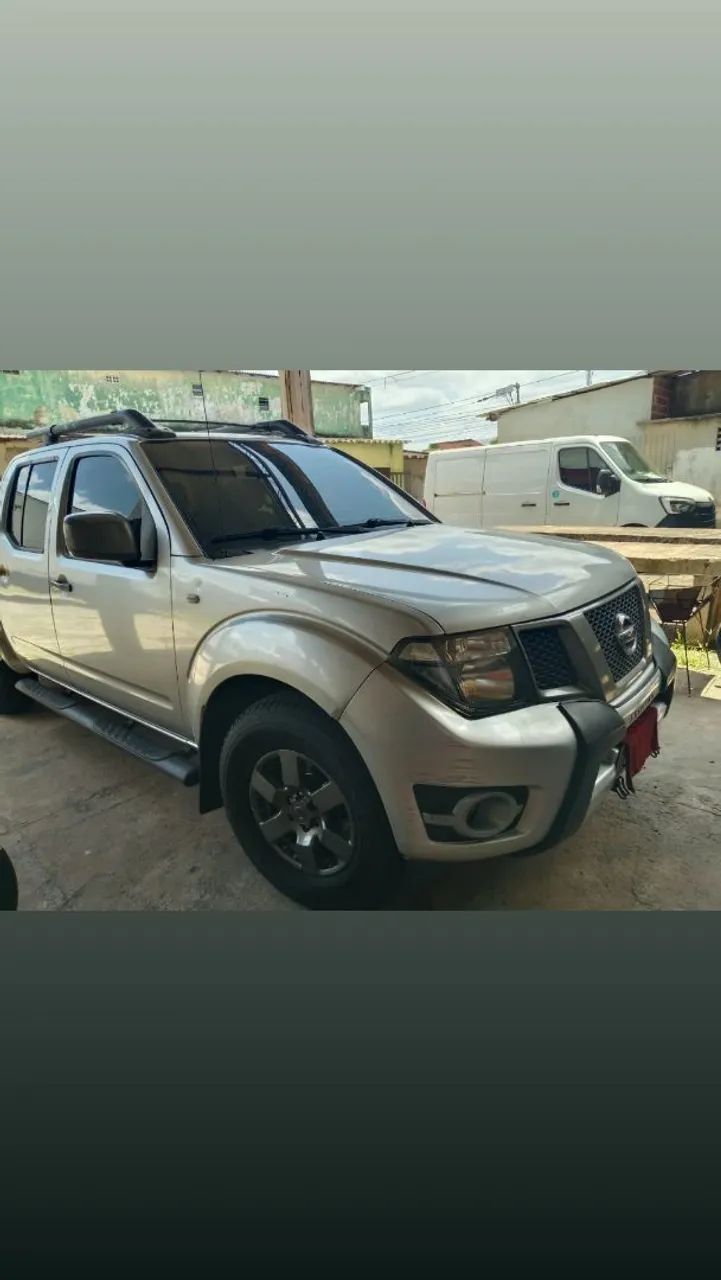 Nissan Frontier Frontier SV ATTACK CD 4x2 2.5 TB Diesel 2014
