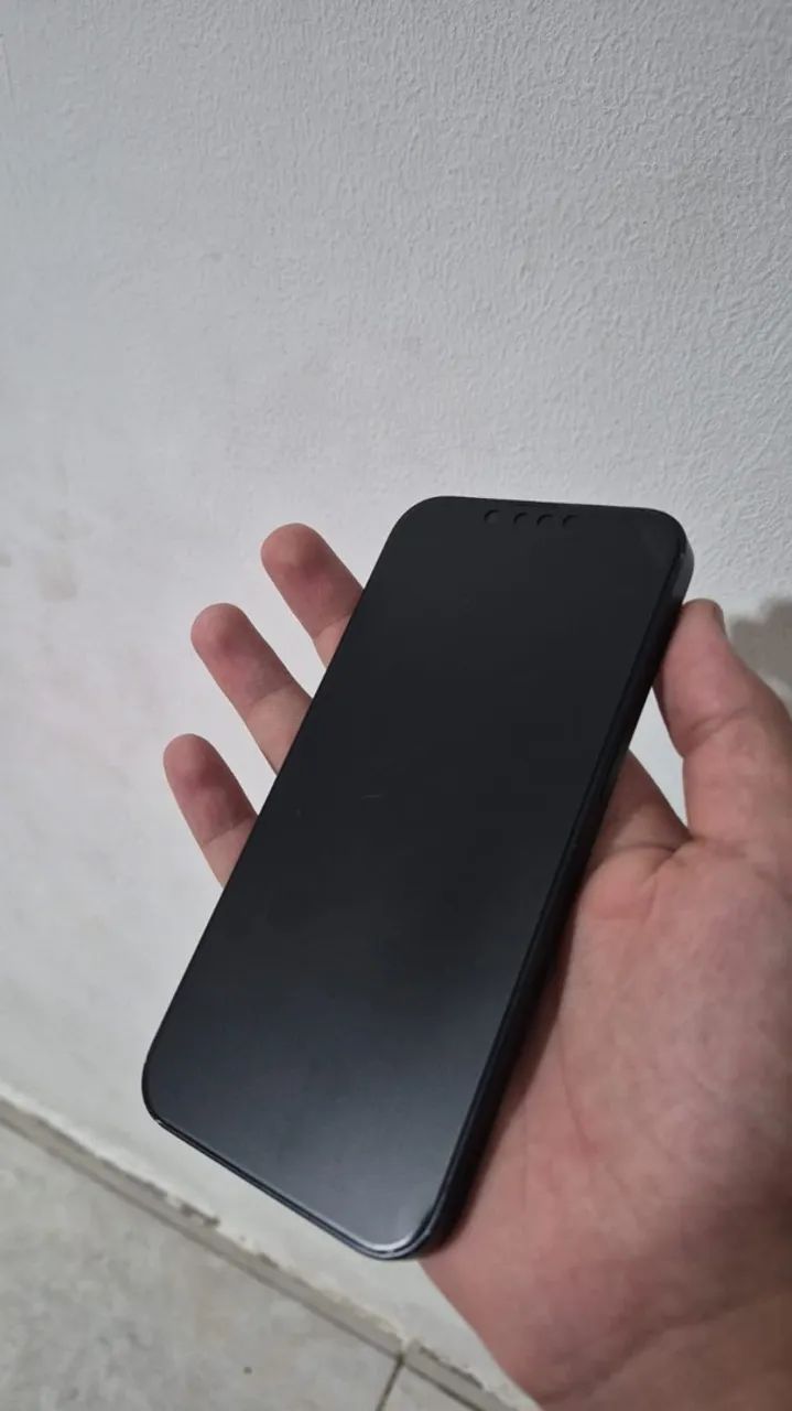 iPhone 13 semi novo com 86% de saúde  - Foto 2