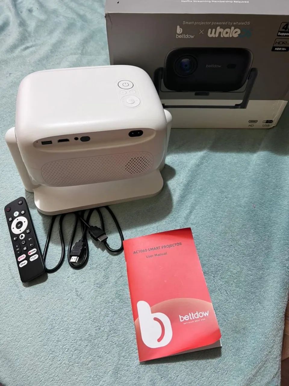 Projetor Bettdow AC1060 Smart 4K - Semi Novo, 1 Mês de Uso - Foto 2
