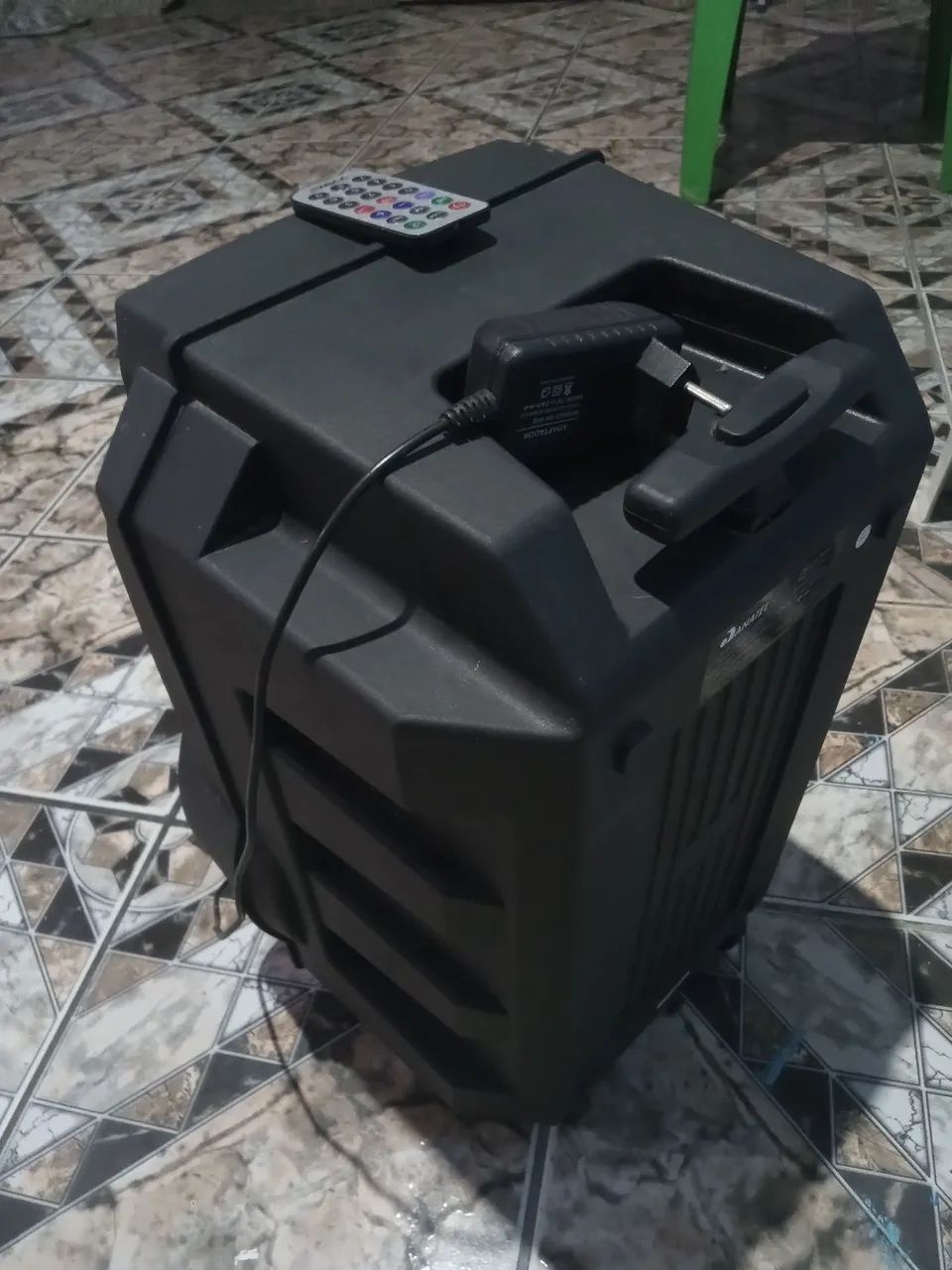 VENDO CAIXA DE SOM TRC 500 WATS BLUETOOTH  - Foto 2