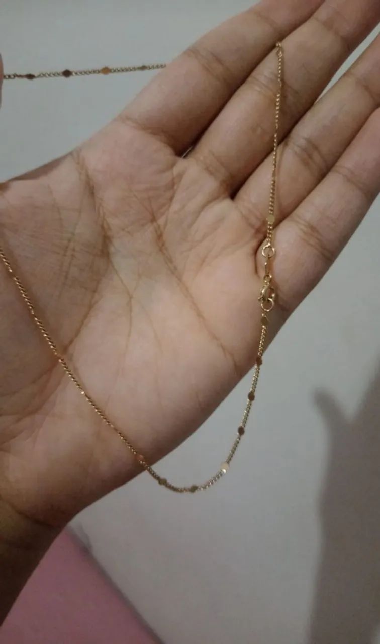 Colar banhado a ouro 