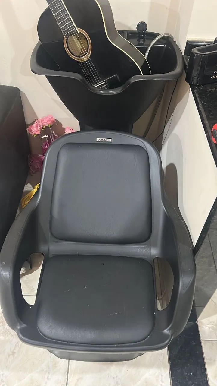 Vendo, lavatório e cadeira para salão .