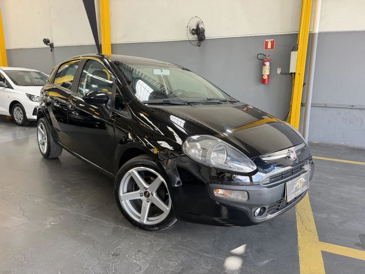 Fiat Punto 2012 - Foto 3