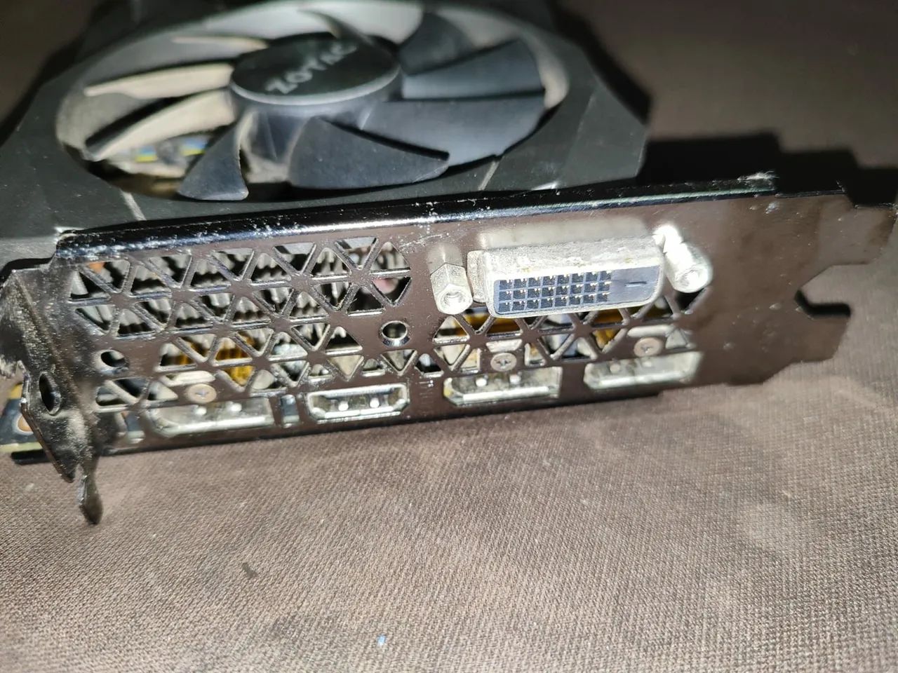 Placa de vídeo George GTX 1070