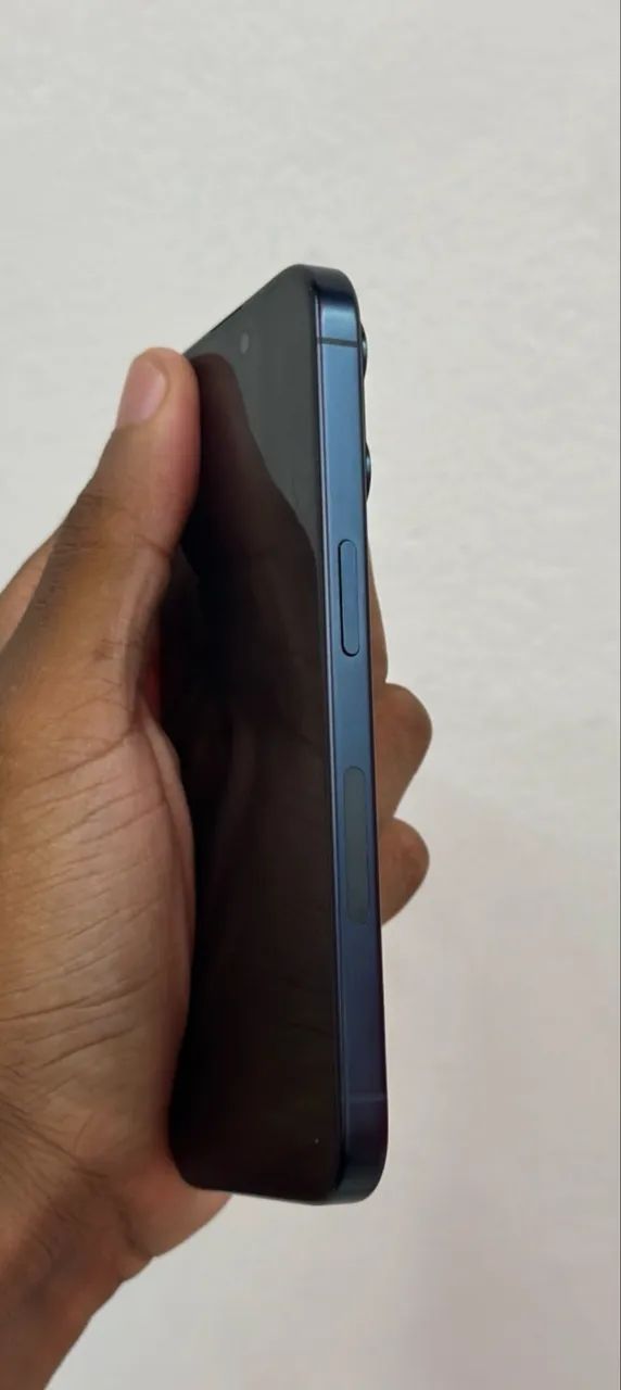 iPhone 15 pro - Foto 3