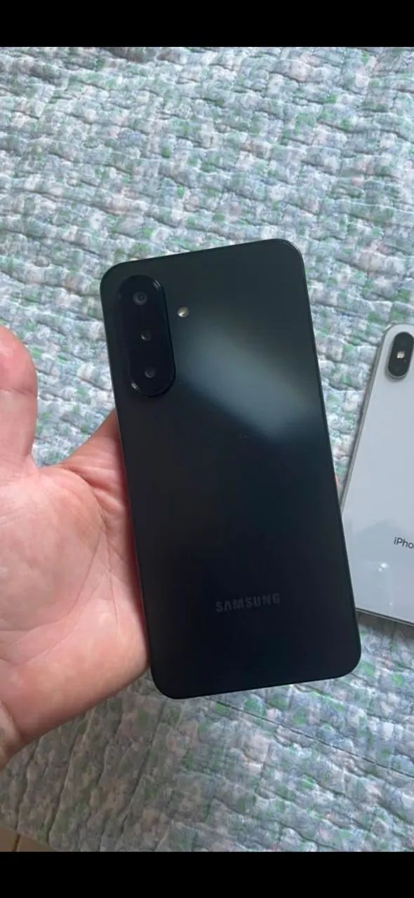 Troco Samsung A17 por Iphone 128g