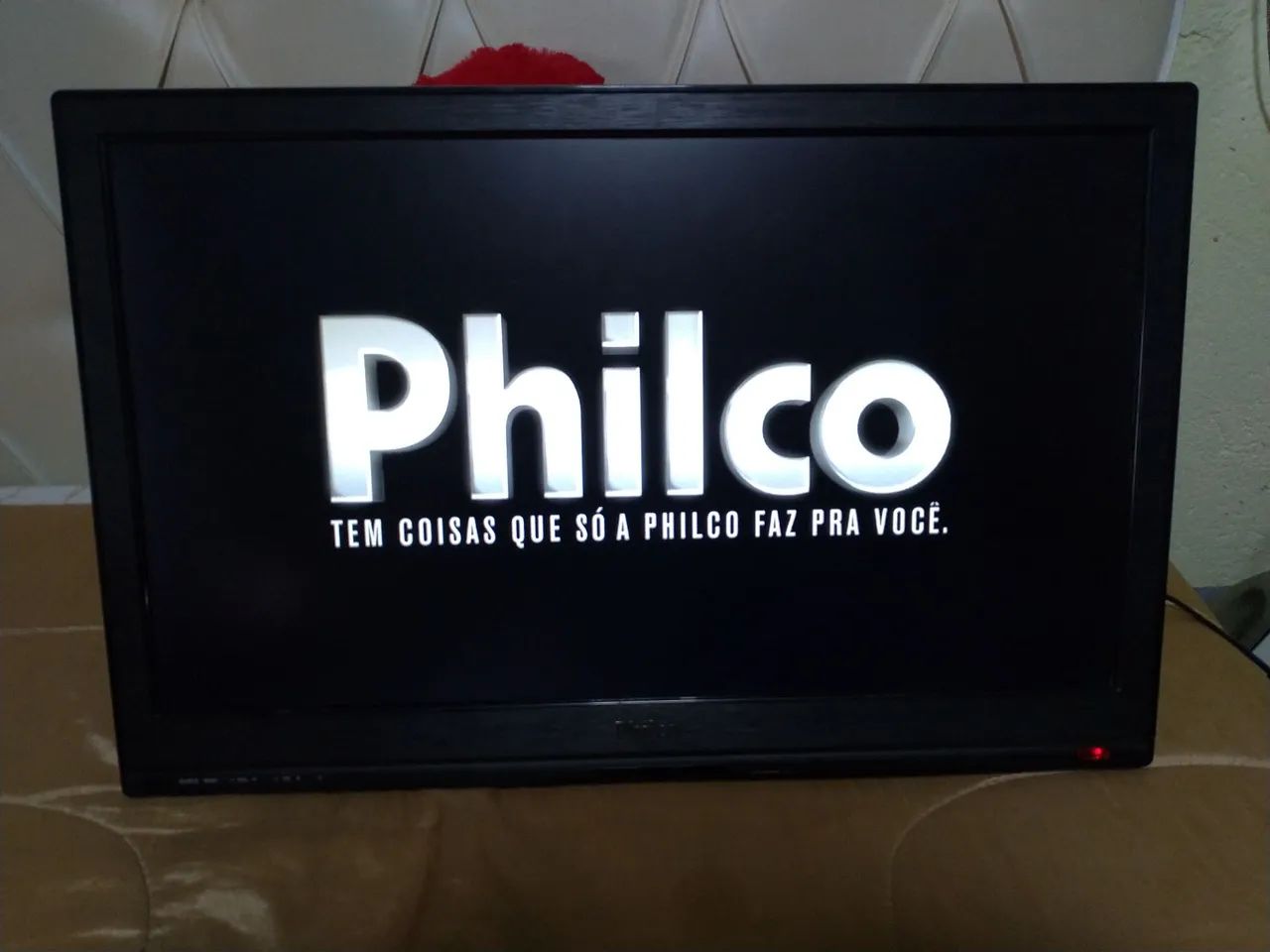 TV Philco 24 polegadas sem pés 