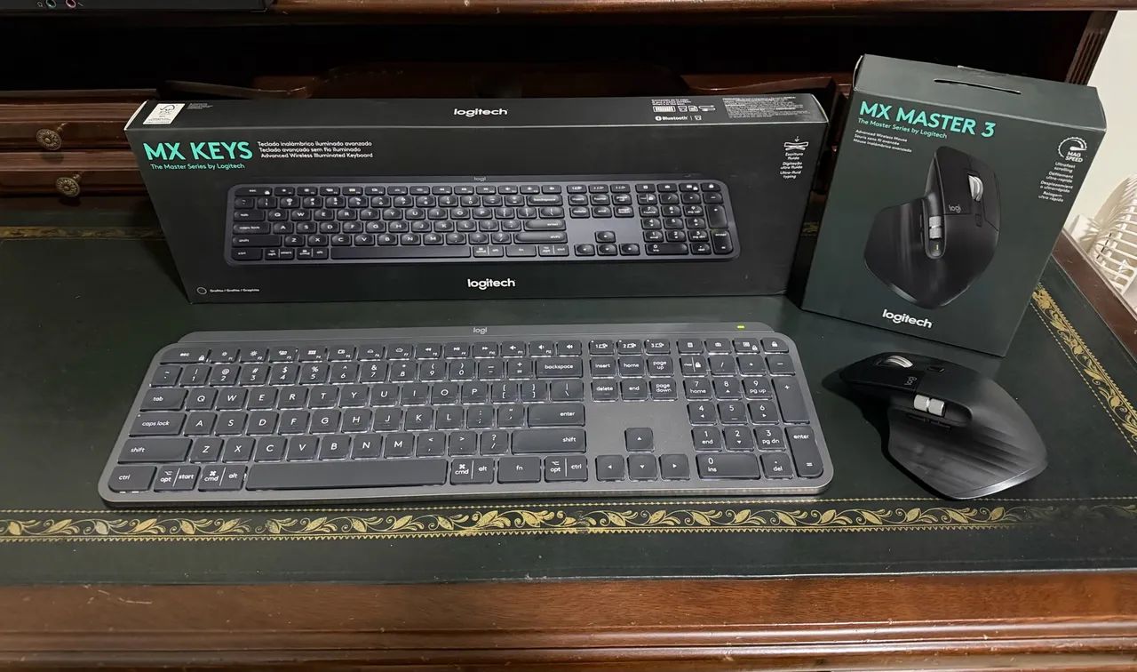 Logitech MX Keys + MX Master 3 - Periféricos e Acessórios de
