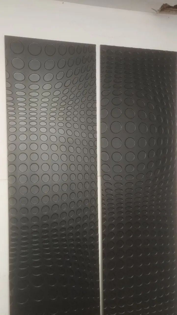 Painel MDF Decorativo 3D Moeda Preto 2,43x1,20m - Fixação Velcro - Foto 2