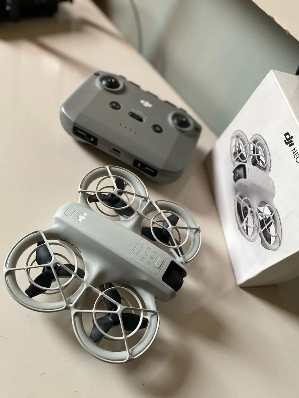 Dji Neo com caixa e controle  - Foto 4