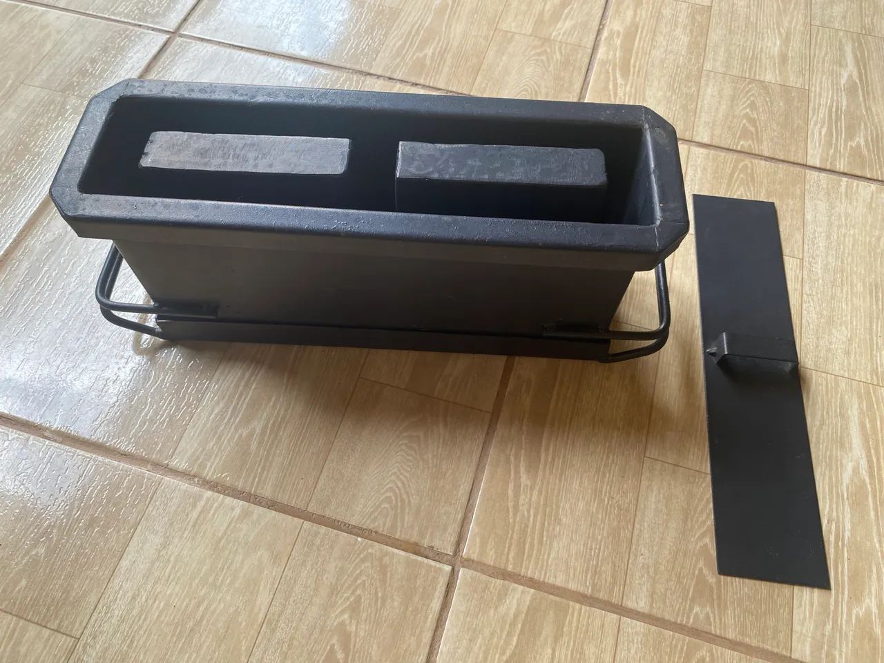 Fôrma para fabricação de bloco de concreto 9cm - Foto 2