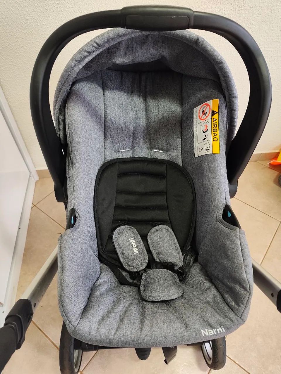 Vendo Carrinho de Bebê (3 em 1) - Foto 3