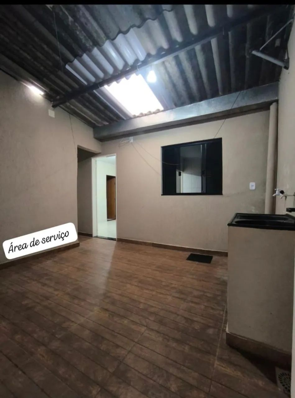 Alugo casa de 1 quarto + garagem - P Norte - Foto 5