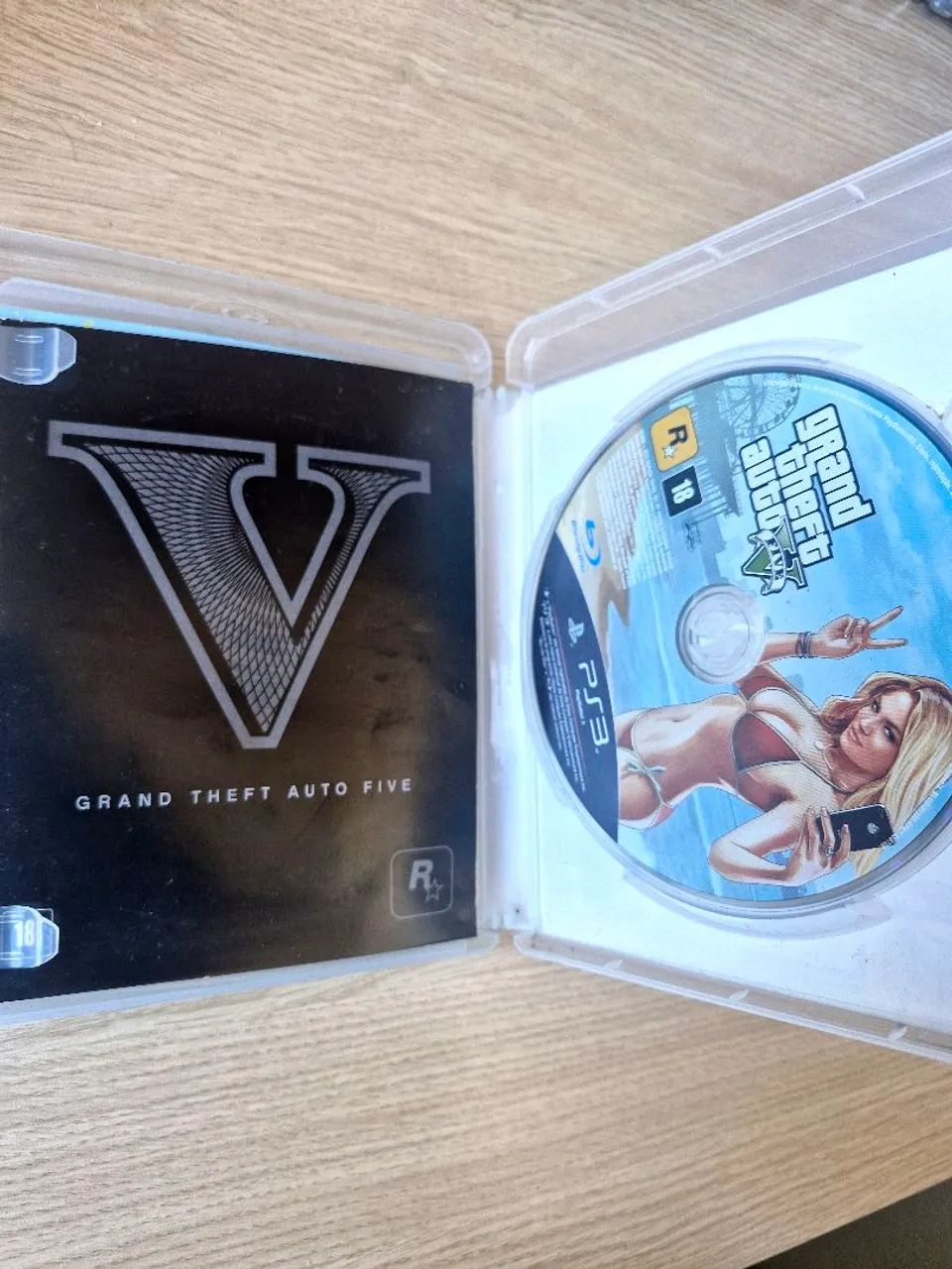 Grand Theft Auto V - PS3 - Foto 2