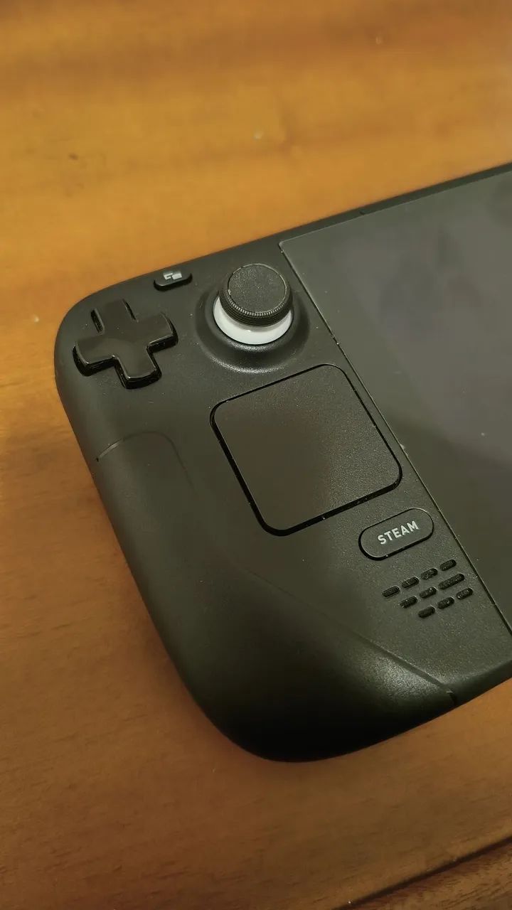 Steam Deck LCD 256GB - acompanha case e carregador - Consoles de