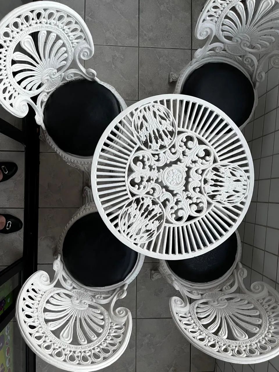 Conjunto mesa e 4 cadeiras varanda