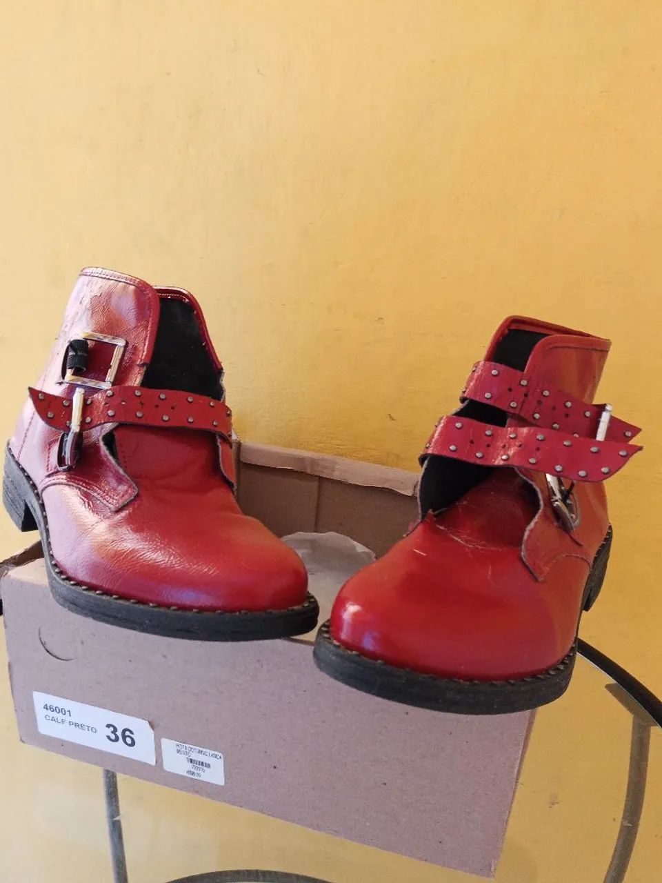Bota cano curto retrô 
