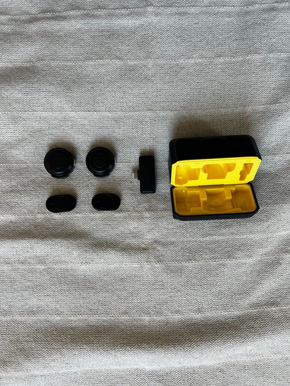 Microfone de Lapela Sem Fio Xiaomi J6 para iPhone - 2 Microfones - Foto 3
