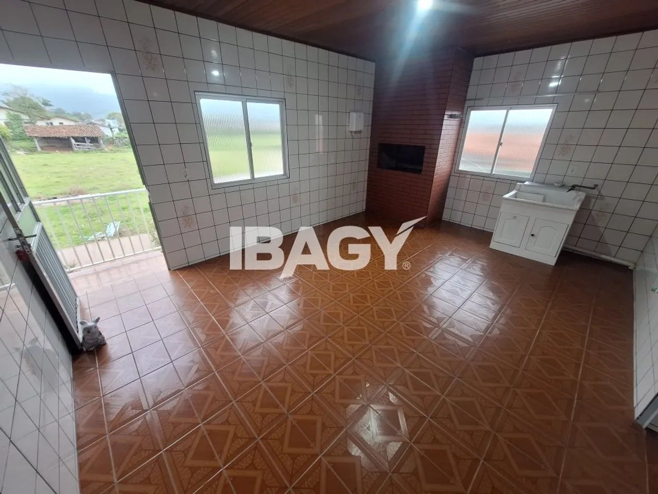 Excelente Casa 4 dormitório(s) em Rio Caveiras - Biguaçu - Foto 4