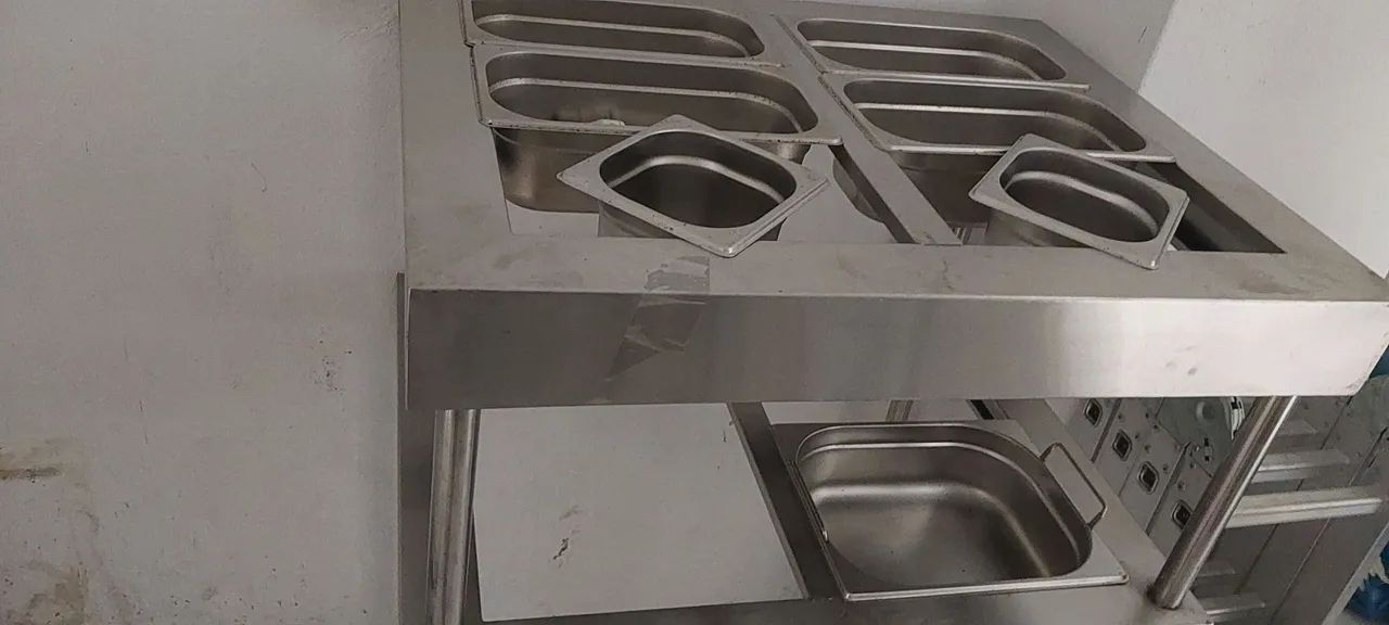Vendo Balcão Buffet com 7 Cubas - Foto 2