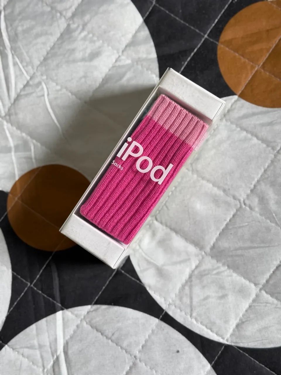 iPod Socks Apple