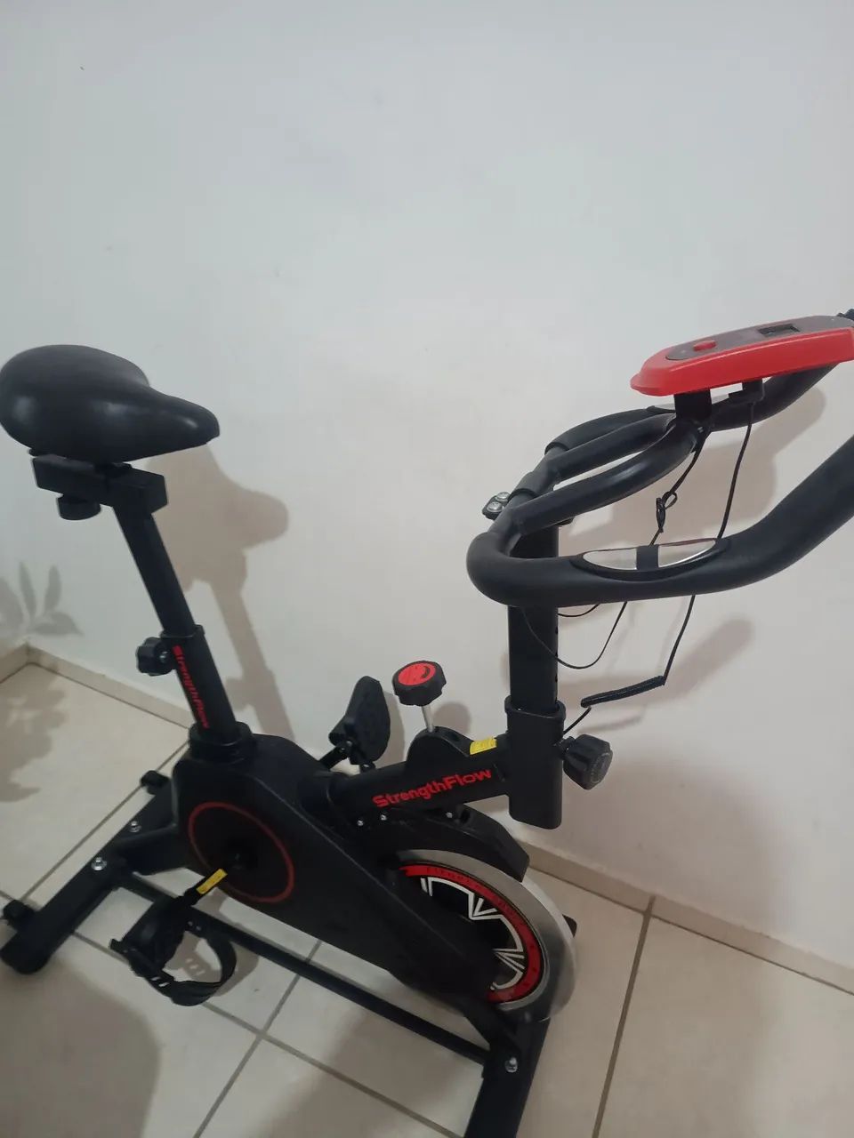 Bicicleta ergométrica (4 meses de uso)