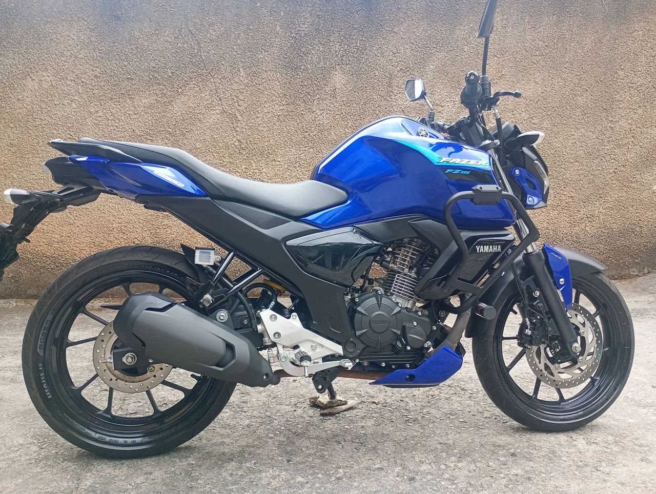 Fz15 connected 2025