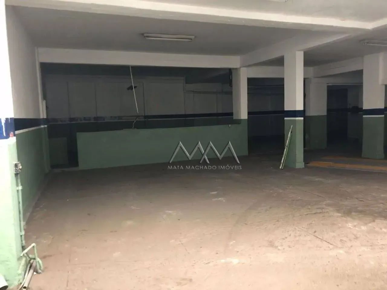 Loja à venda e locação no Funcionários | 380 m²