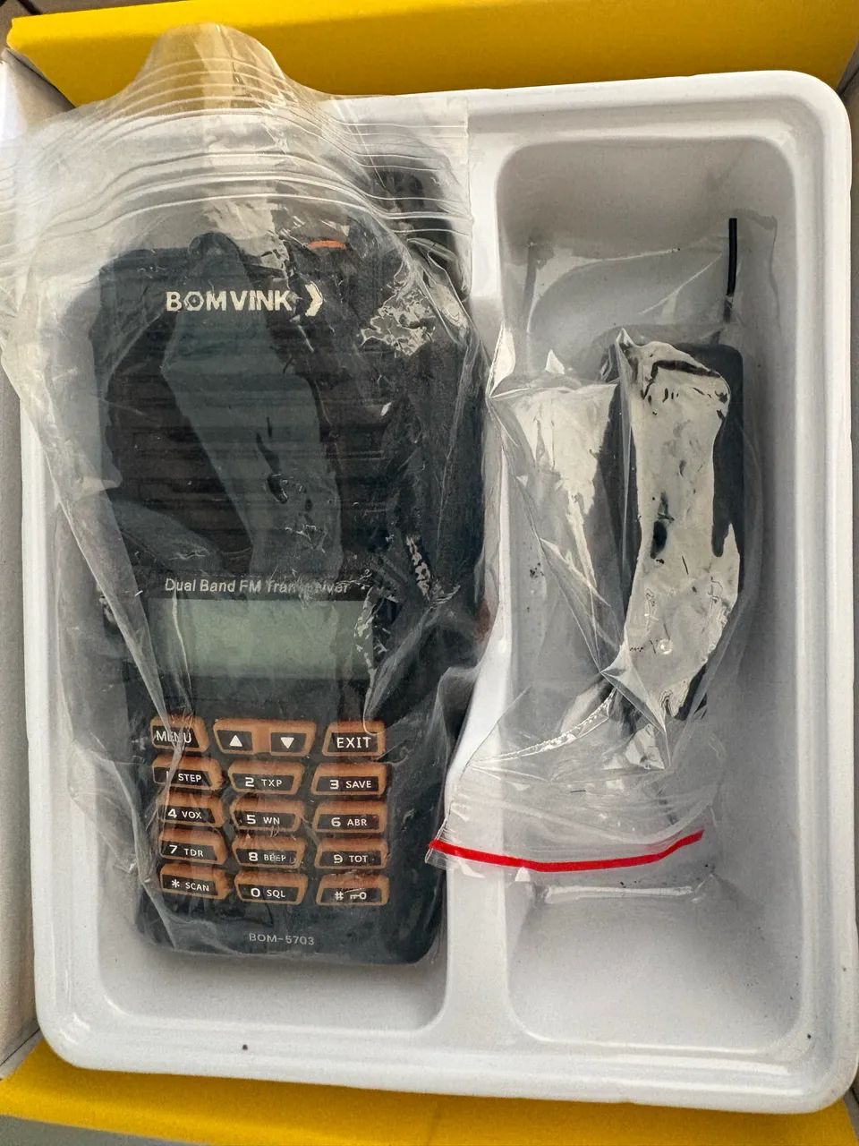 Rádio Comunicador Portátil + Microfone (extensão) - Foto 2