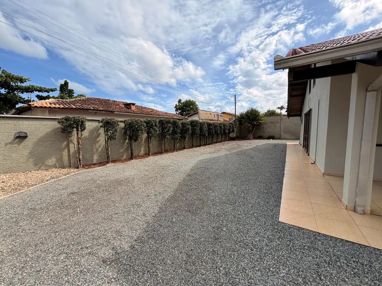 Casa com piscina e 4 quartos  - Foto 3