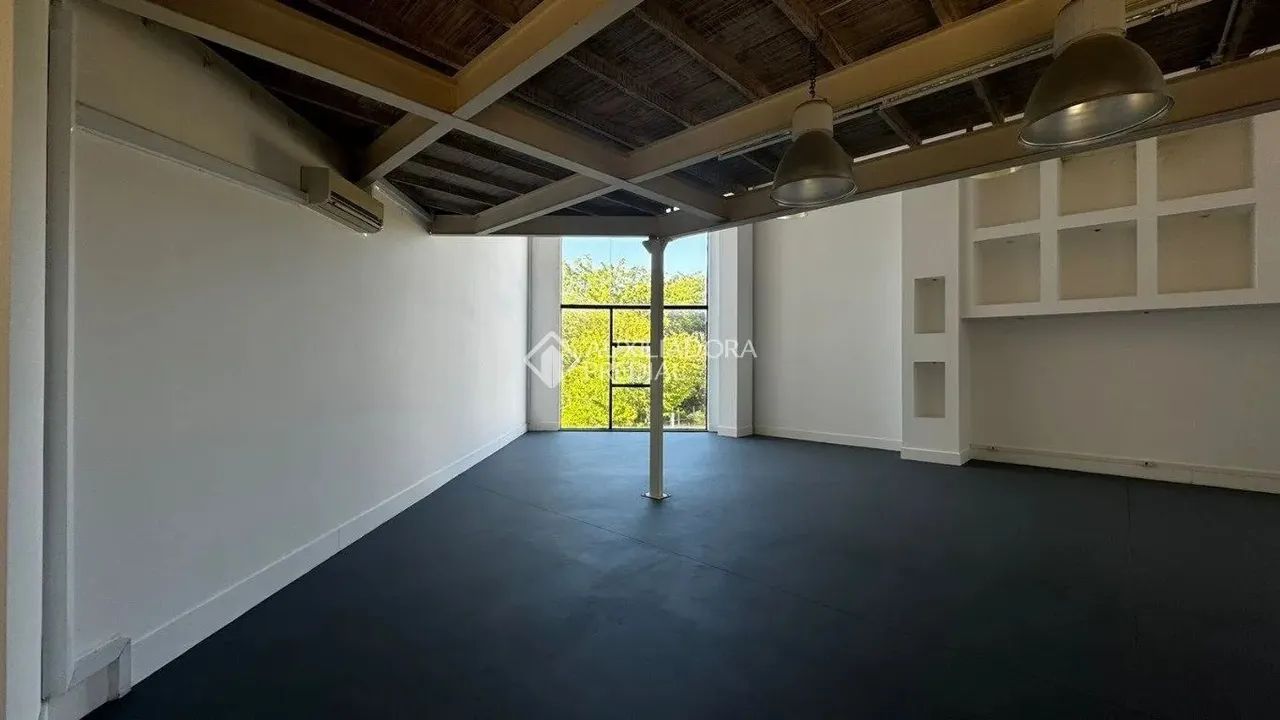 Loja com mezanino com 250m2, 3 vagas - Foto 4