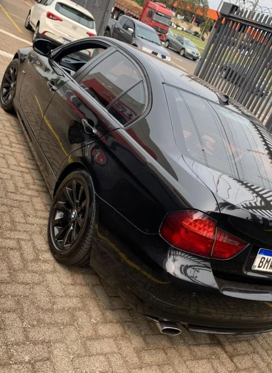 BMW 320I A 2010 - Foto 2