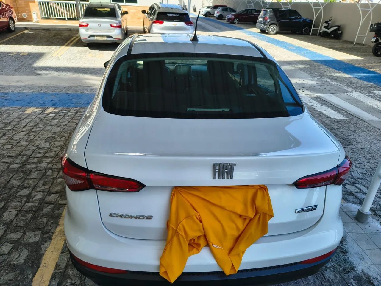Fiat Cronos Drive 1.3 8V Flex Aut. 2023 - Foto 2