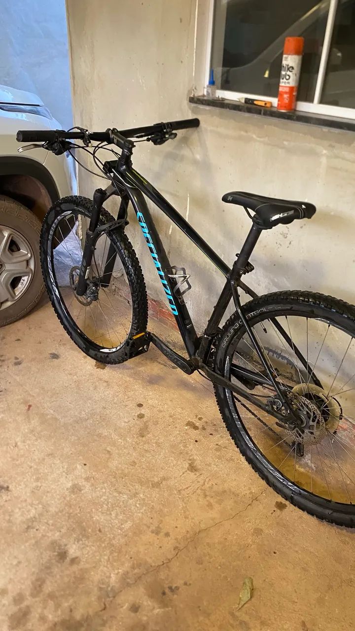 Vende-se bicicleta specialized  - Foto 3