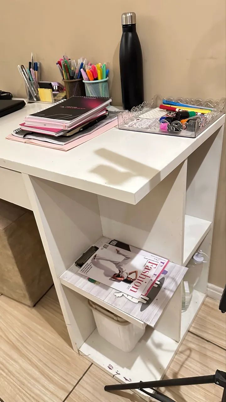 Escrivaninha  - Foto 3