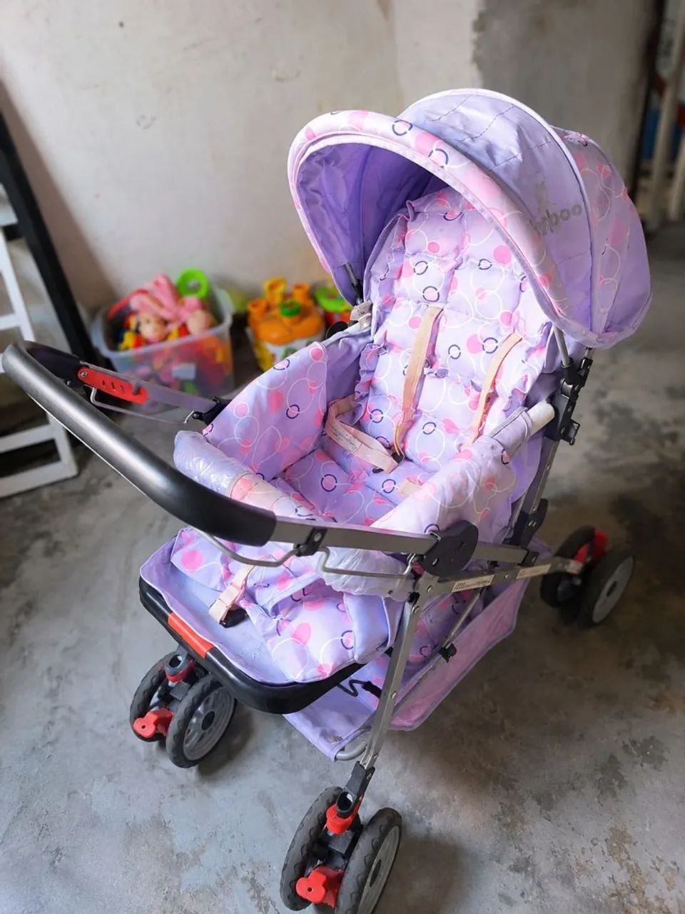 Carrinho de bebê Lilás 