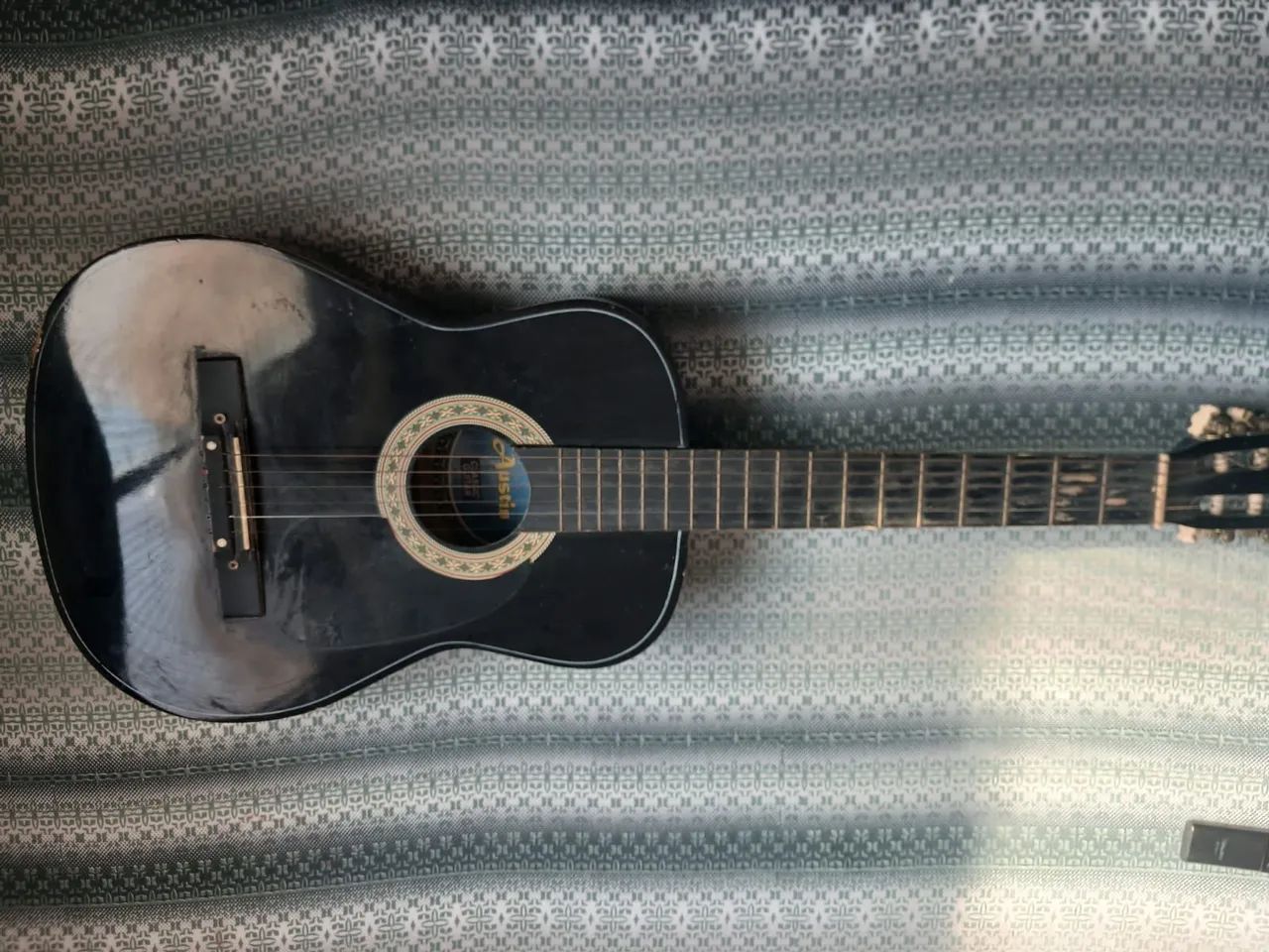 Violão  corda de aço 
