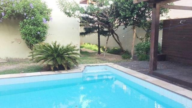 Casa duplex solta, 220 m² de área privativa, 6 vagas , 4 dormitórios - Foto 9