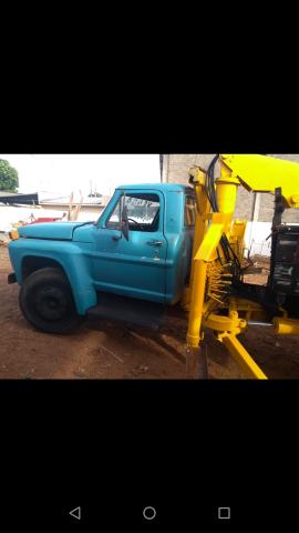 Caminhão ford 600 com munck operacional - Foto 5