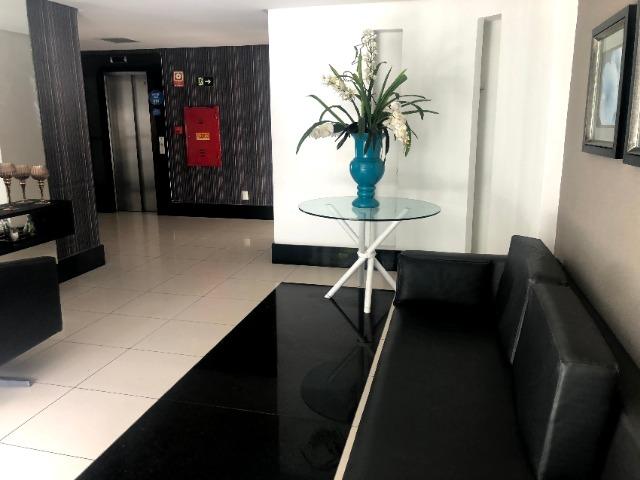 Lindo apartamento mobiliado quarto e sala area nobre de Jatiuca - 2 qds praia - Foto 19