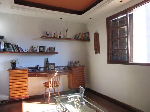 Excelente casa com 03 pavimentos! - Foto 6