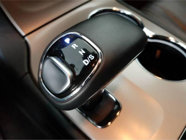 Jeep Grand Cherokee Laredo 3.6 V6 4x4 - Foto 9