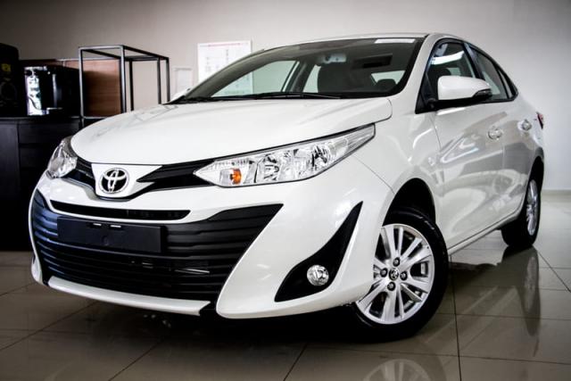 TOYOTA YARIS SEDAN XL AT 19/20