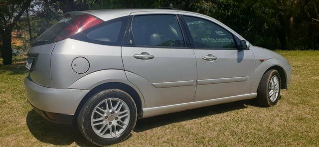 Ford/ Focus Ghia 2001 - Foto 2