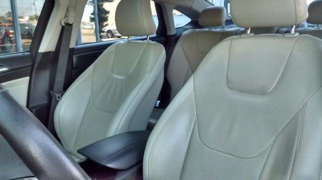FORD FUSION TITANIUM PLUS AWD 2.0 16V GTDI AT Branco 2015/2016 - Foto 15
