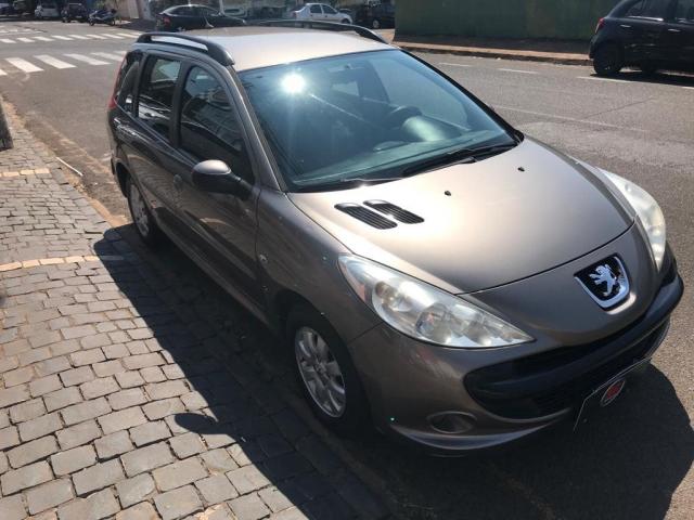 PEUGEOT 207 2008/2009 1.4 XR SPORT SW 8V FLEX 4P MANUAL - Foto 2