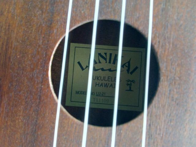 Ukulele novinho - Foto 3