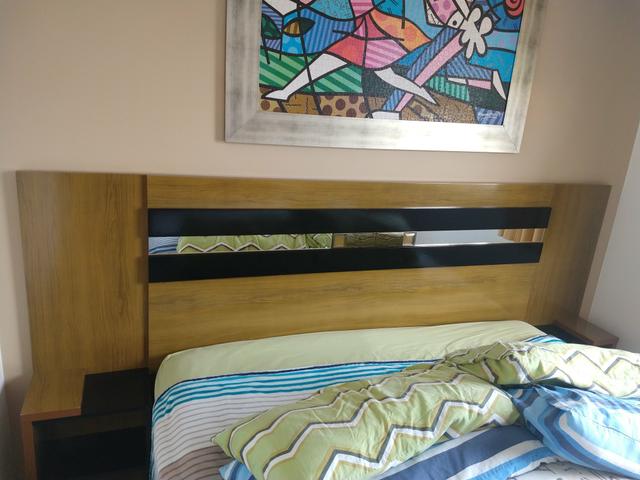 Cabeceira de cama com criado mudo - Foto 5