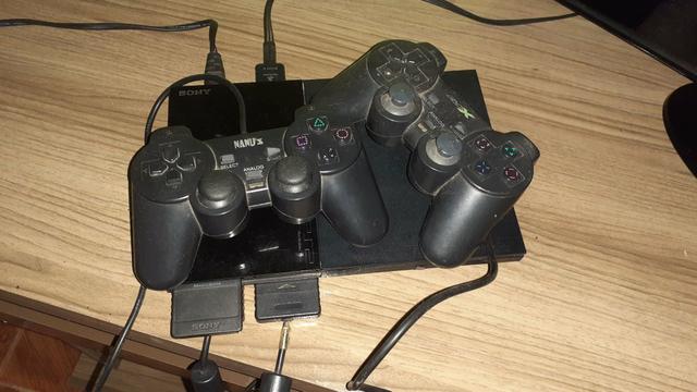 Vendo ps2 r$200,00
